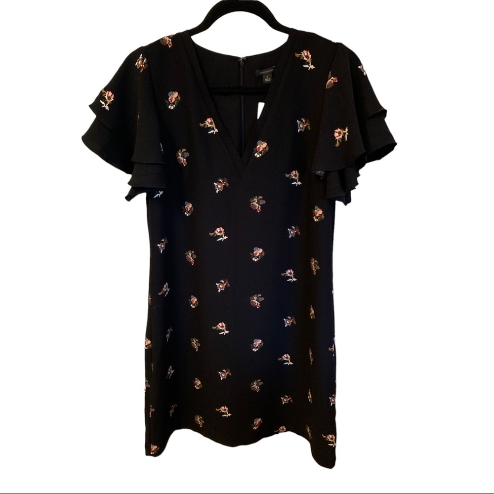 Ann Taylor black floral short sleeved dress